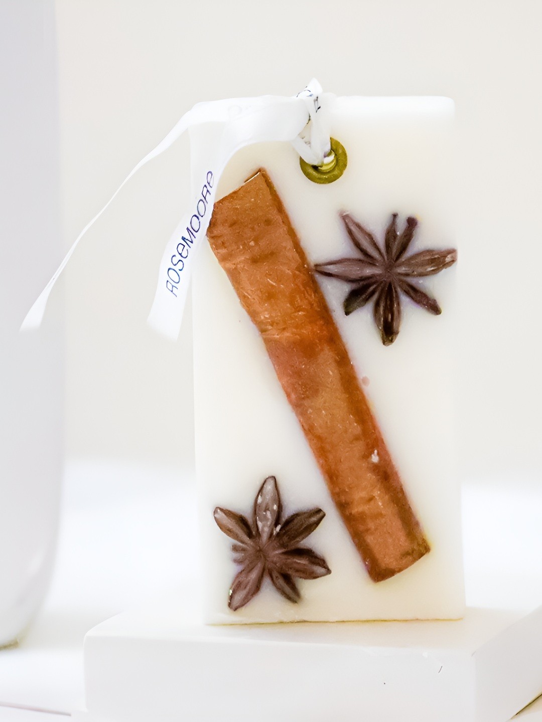 

ROSEMOORe Off White Spices Scented Wax Tablet Home Fragrance set