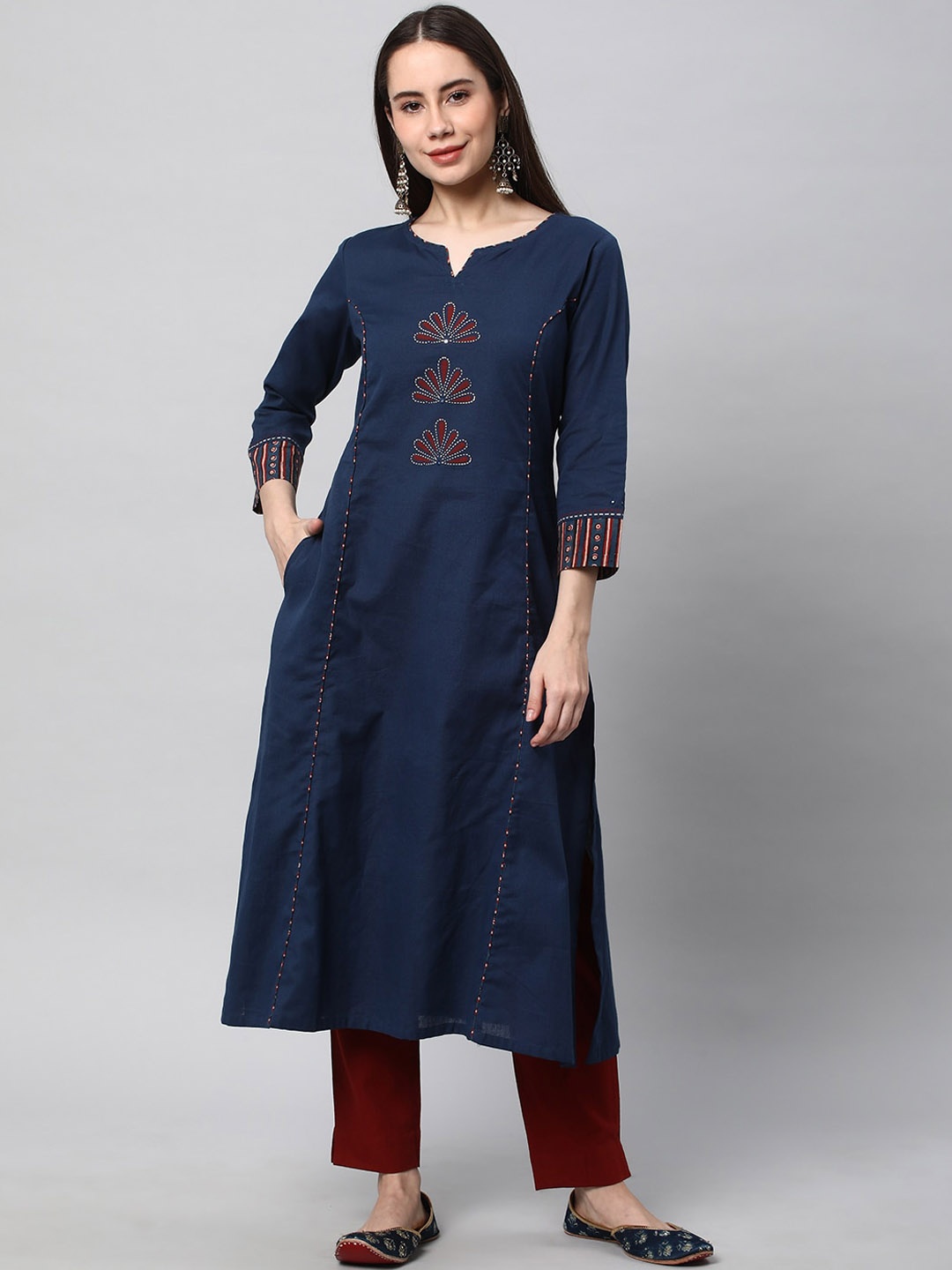 

KAMI KUBI Floral Printed Thread Work Pure Cotton A-Line Kurta, Blue