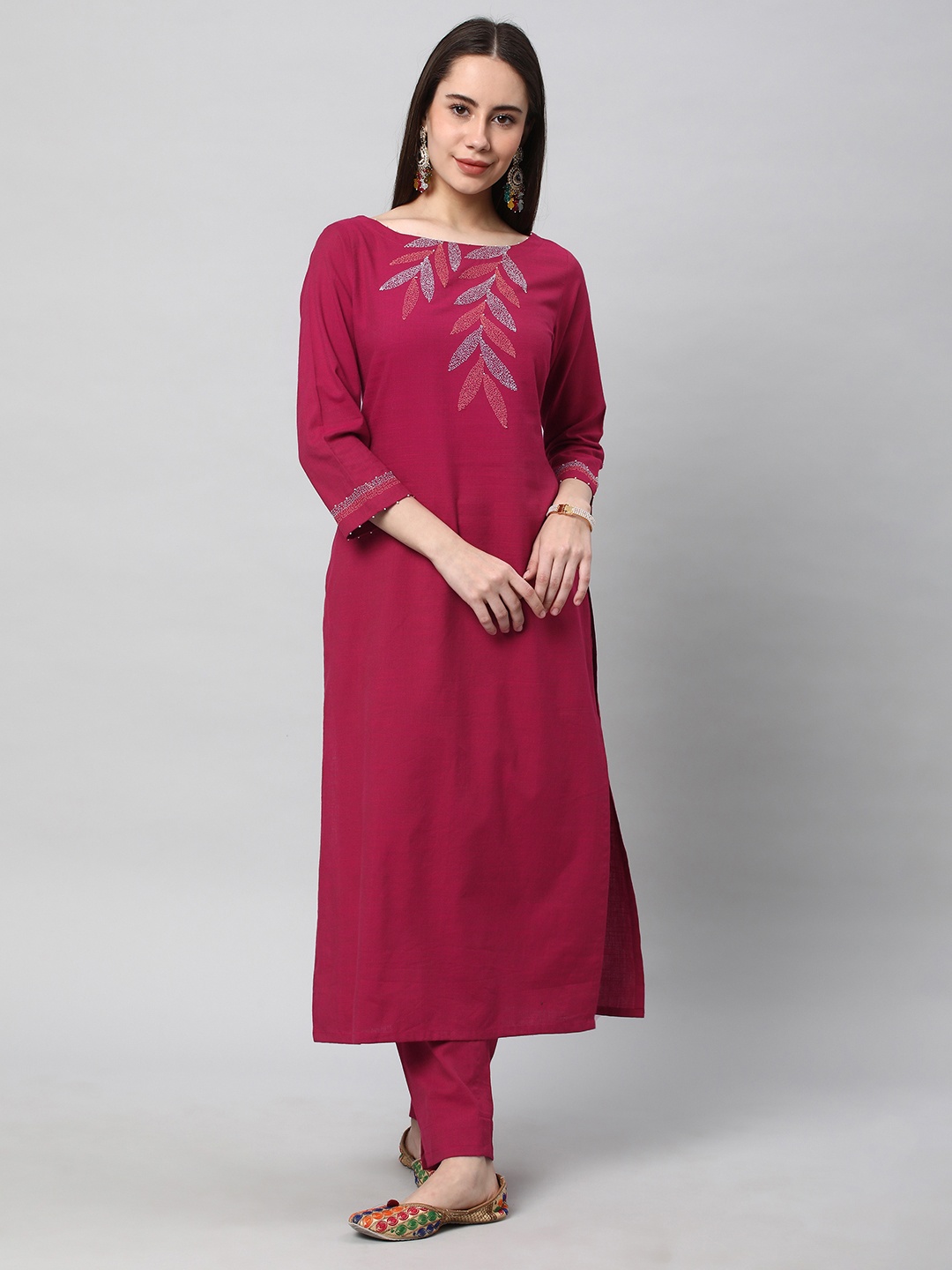 

KAMI KUBI Floral Embroidered Straight Kurta, Maroon