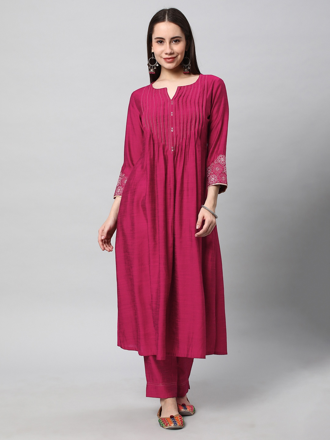 

KAMI KUBI Thread Work Detail A-Line Kurta, Maroon