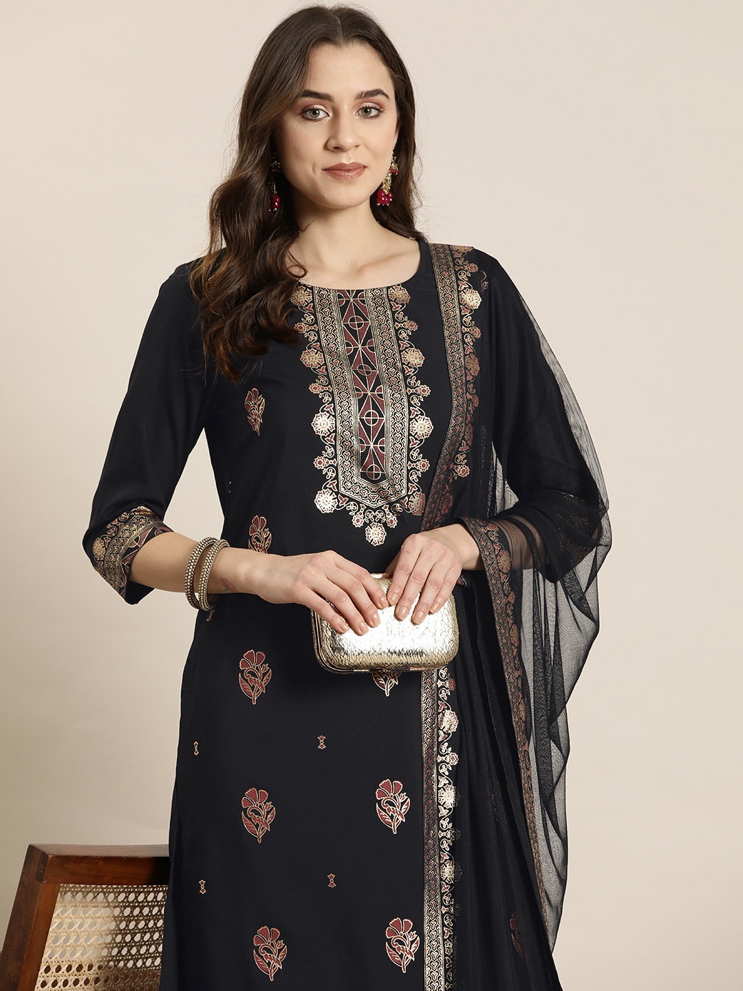 

HERE&NOW Women Floral Printed Regular Kurta with Trousers & With Dupatta, Black