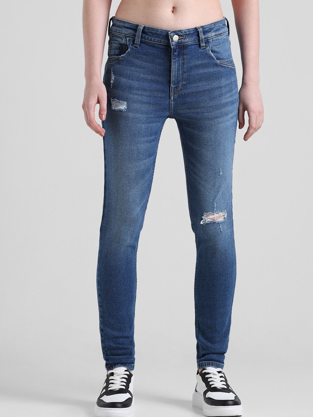 

ONLY Women Skinny Fit Slash Knee Light Fade Pure Cotton Jeans, Blue