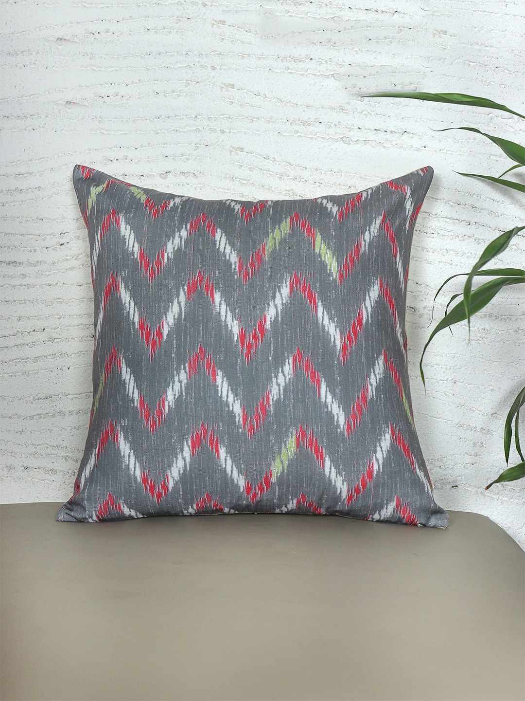 

ZEBA Grey & White Geometric Printed Square Cushion Cover