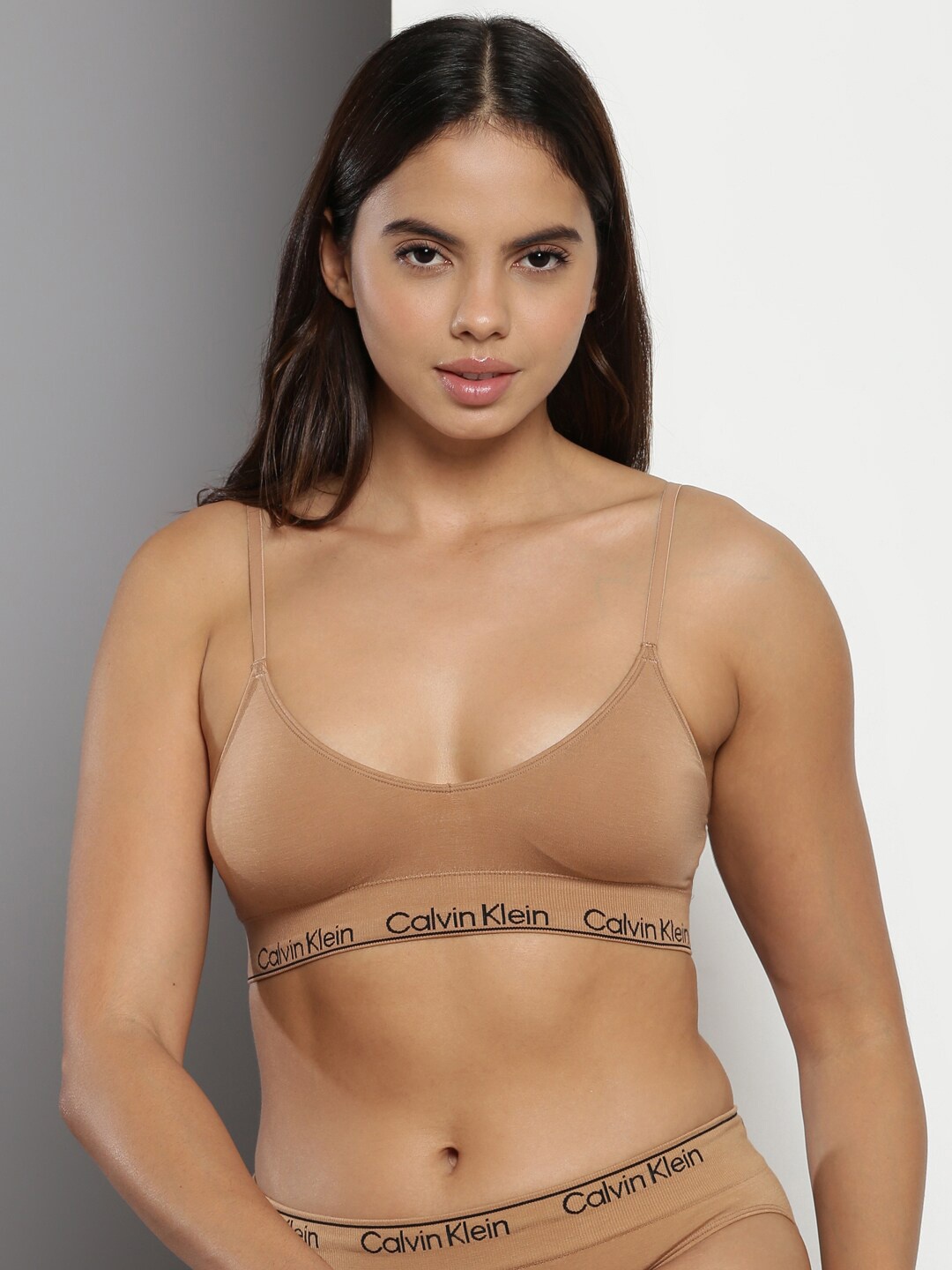 

Calvin Klein Underwired Seamless Lightly Padded Everyday Bra With All Day Comfort, Nude