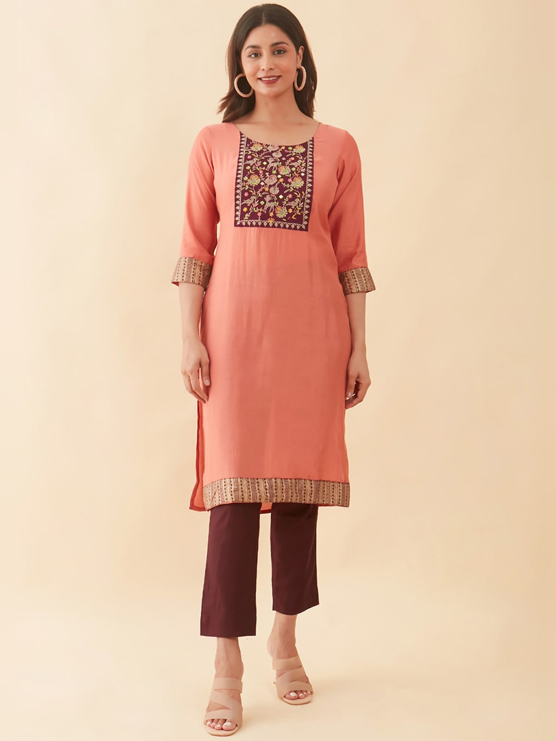 

Maybell Floral Embroidered Straight Kurta, Peach