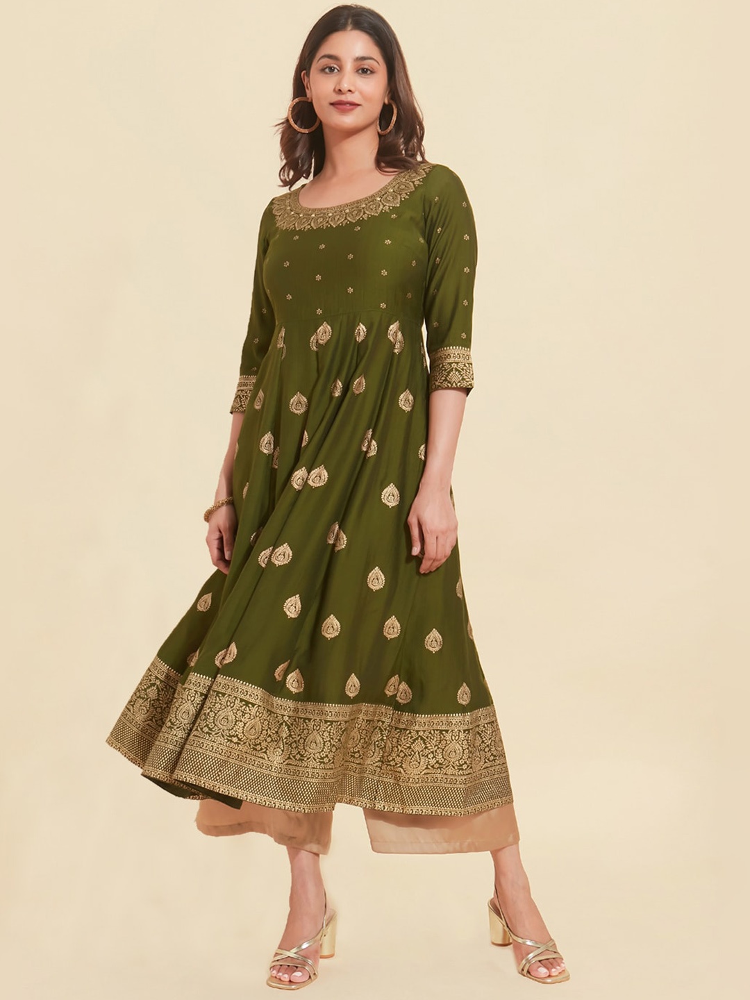 

Maybell Ethnic Motifs Printed Mirror Work Anarkali Kurta, Green