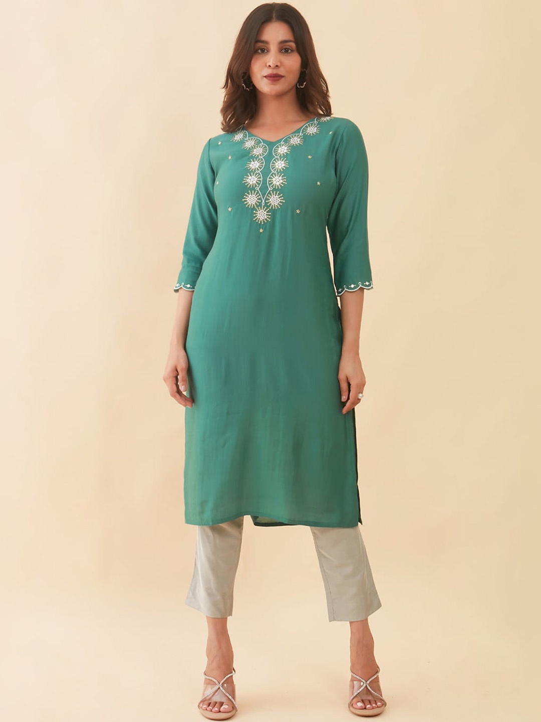 

Maybell Floral Embroidered Mirror Work Straight Kurta, Green