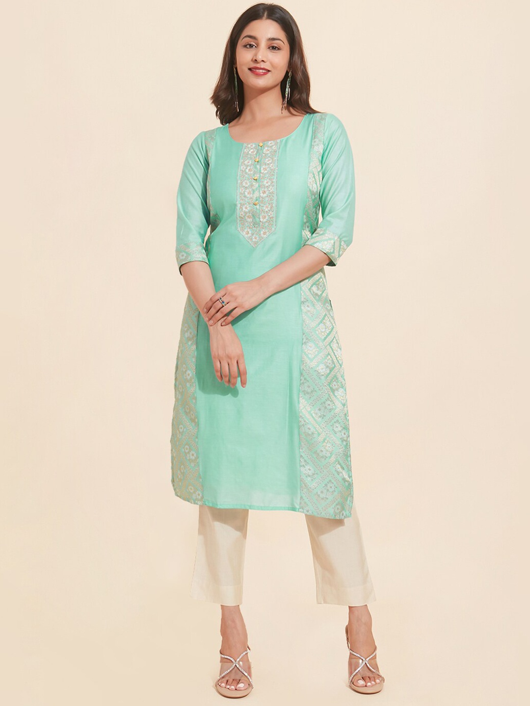 

Maybell Floral Embroidered Silk Kurta, Green
