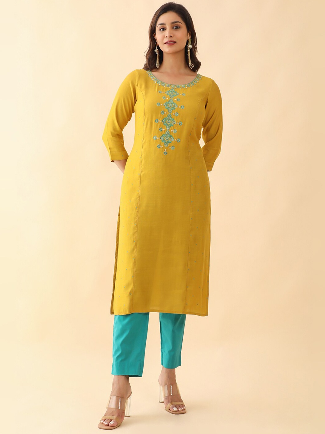

Maybell Floral Yoke Design Straight Kurta, Yellow