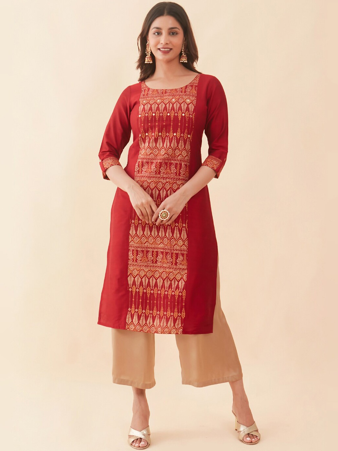 

Maybell Ethnic Motifs Printed Mirror Work Straight Kurta, Red