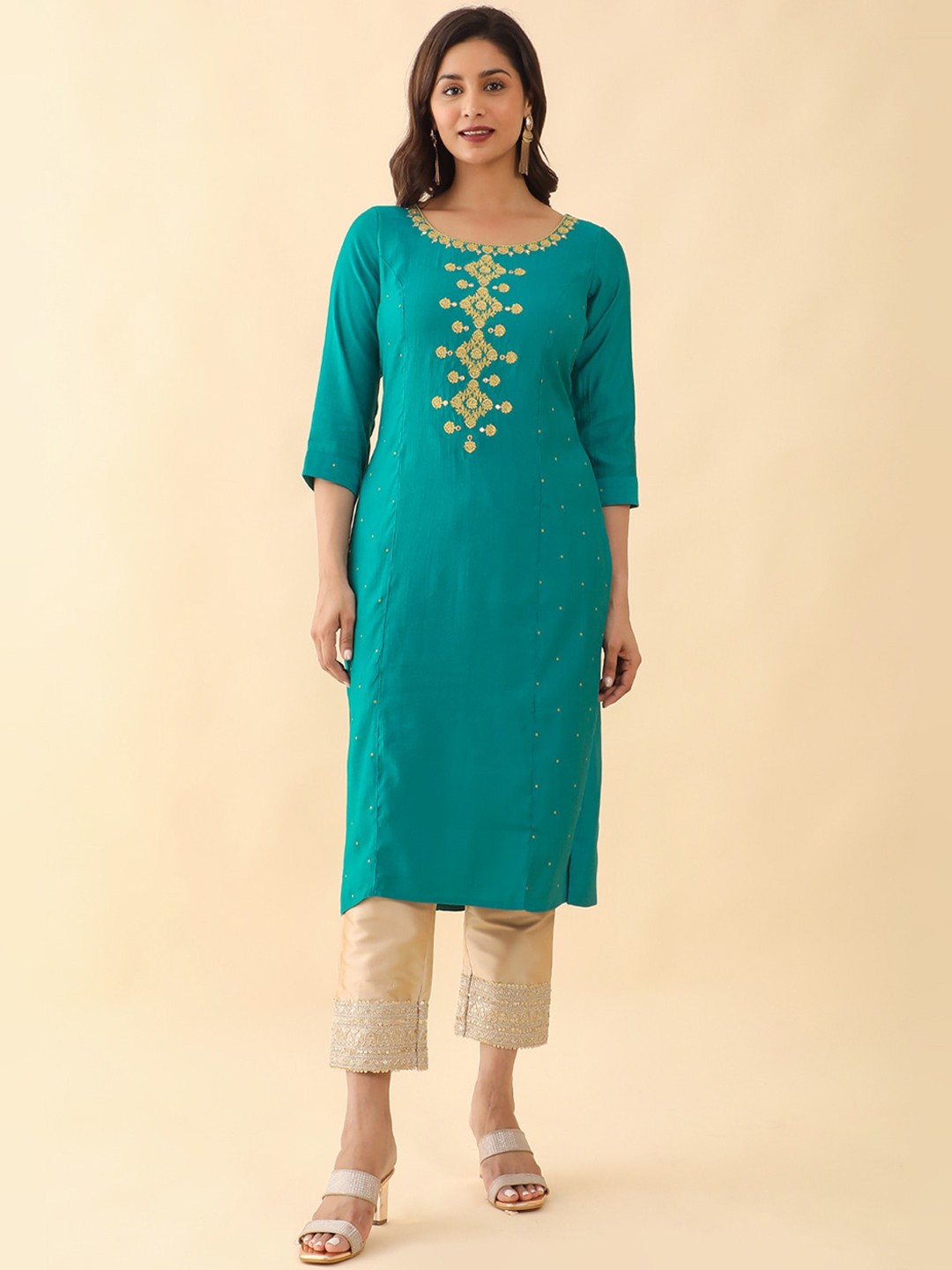 

Maybell Ethnic Motifs Embroidered Straight Kurta, Blue