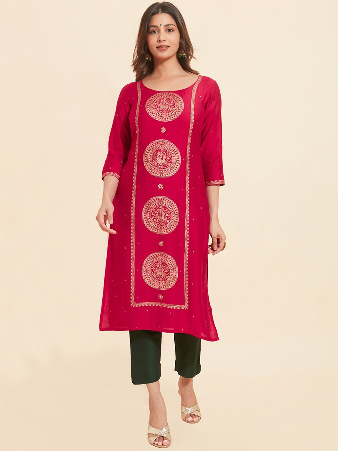

Maybell Ethnic Motifs Printed Straight Kurta, Pink