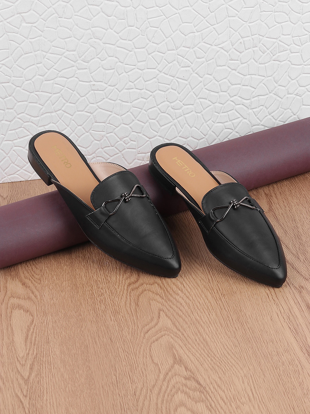 Metro Buckle Detail Pointed Toe Mules, Black