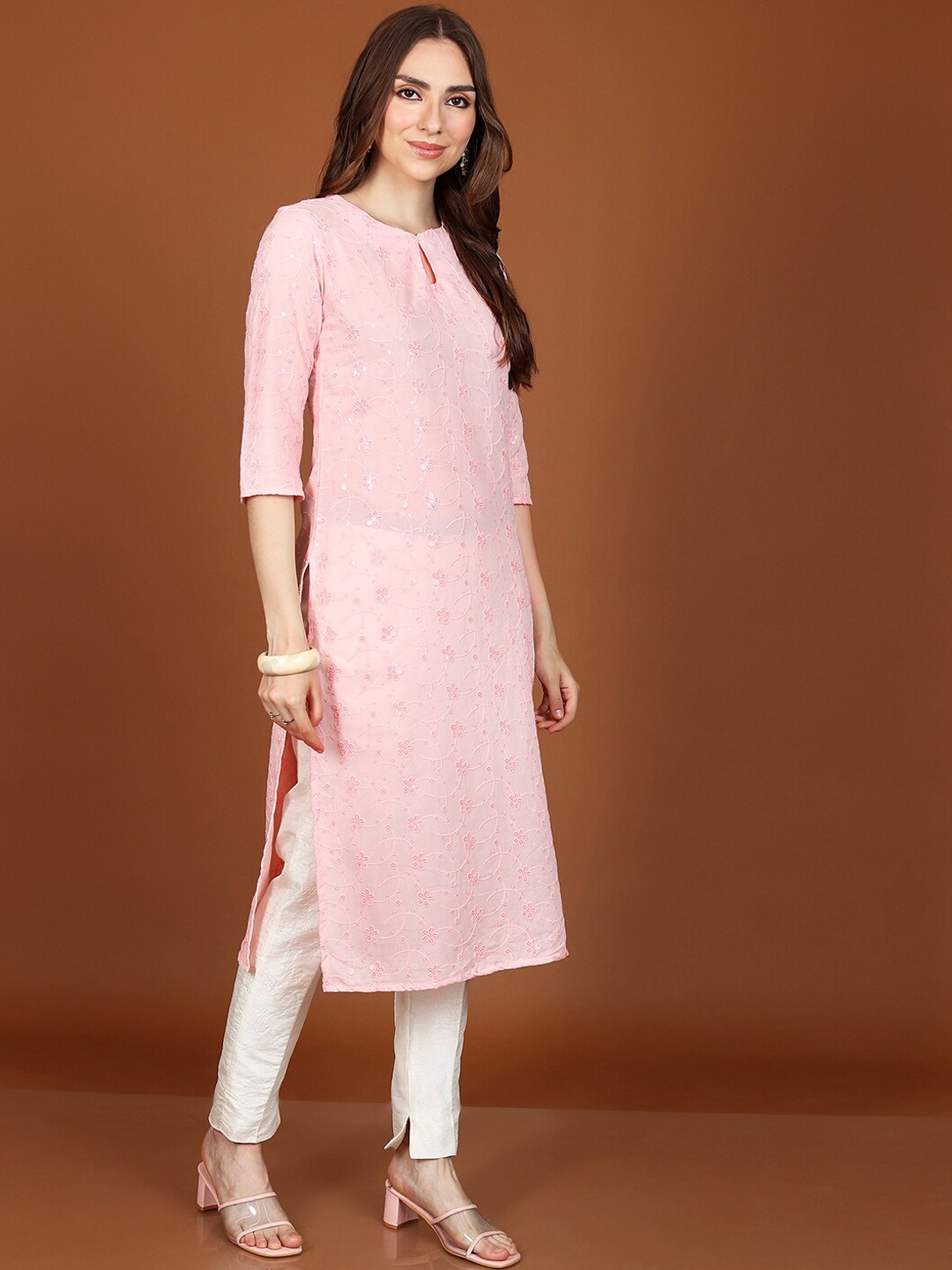 

Vishudh Pink Floral Embroidered Keyhole Neck Sequinned Detailed Straight Kurta