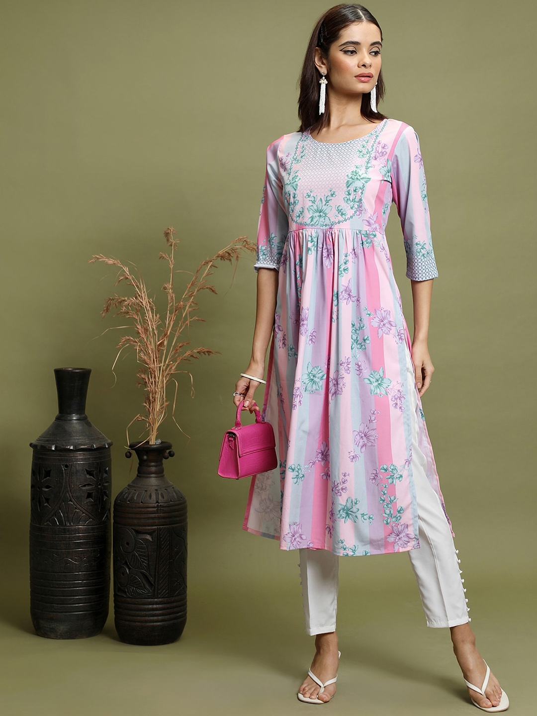 

KETCH Floral Printed Pleated High Slit Kurta, Pink