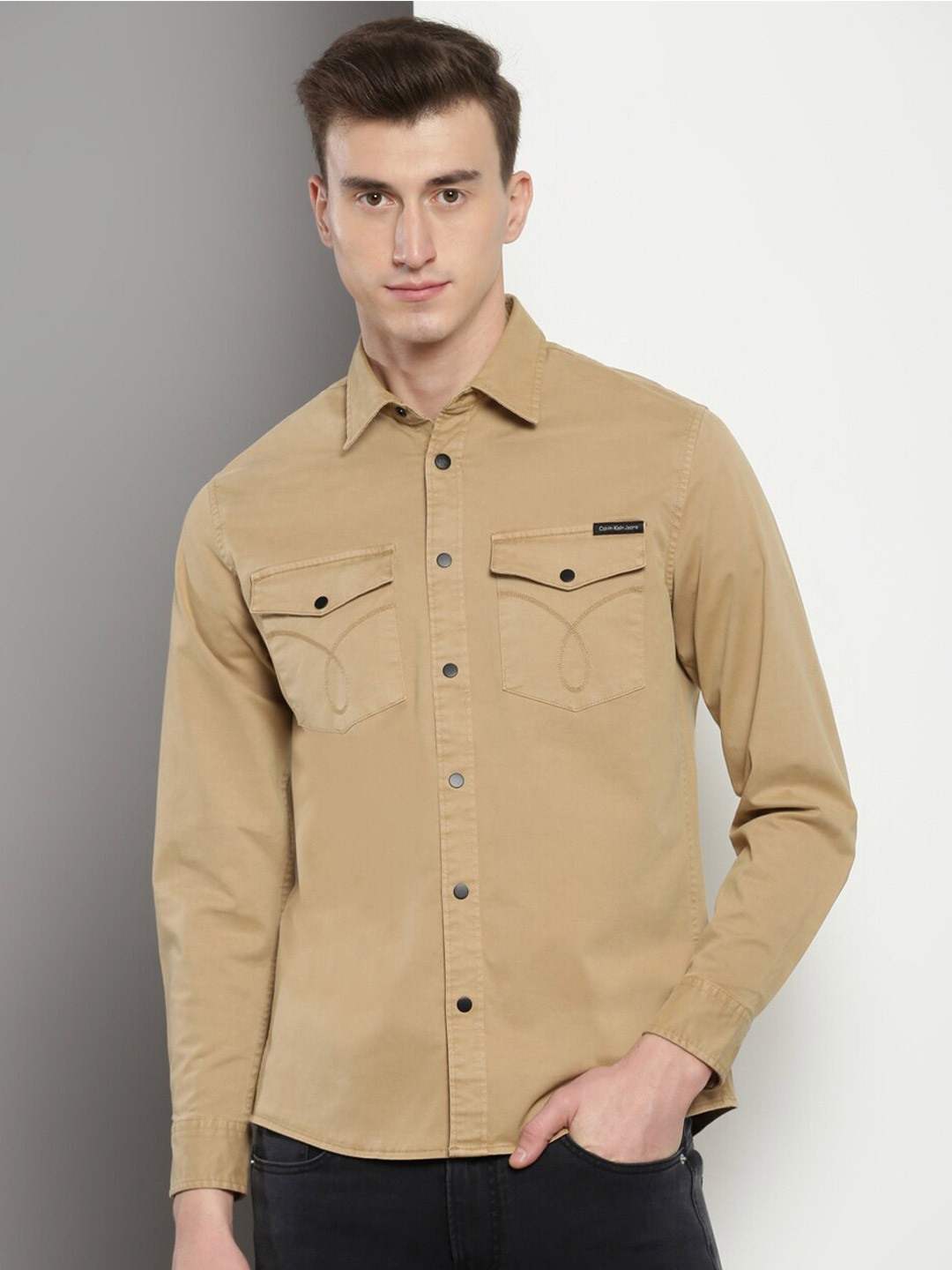 

Calvin Klein Jeans Spread Collar Casual Shirt, Beige