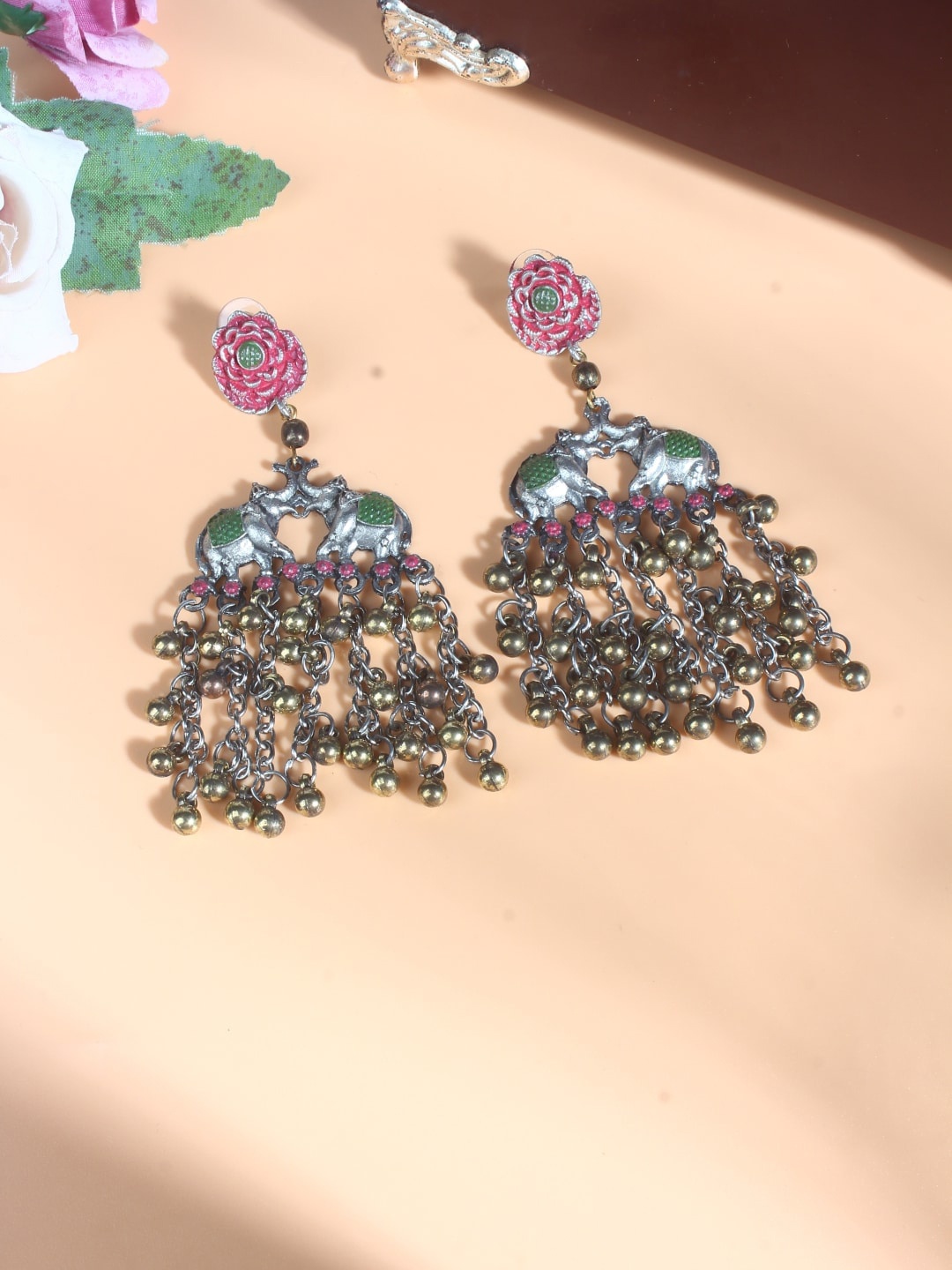 

Sangria Silver-Plated Kundan Stone Studded Chandelier Drop Earrings