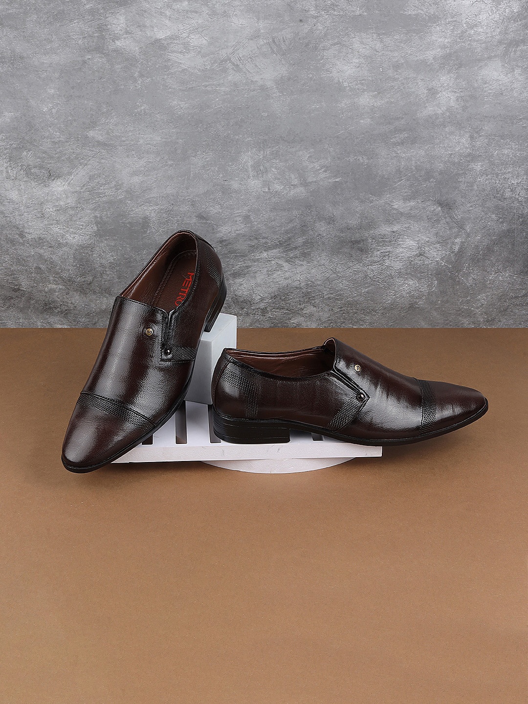 Metro Men Textured Leather Formal Slip-On Shoes, Brown