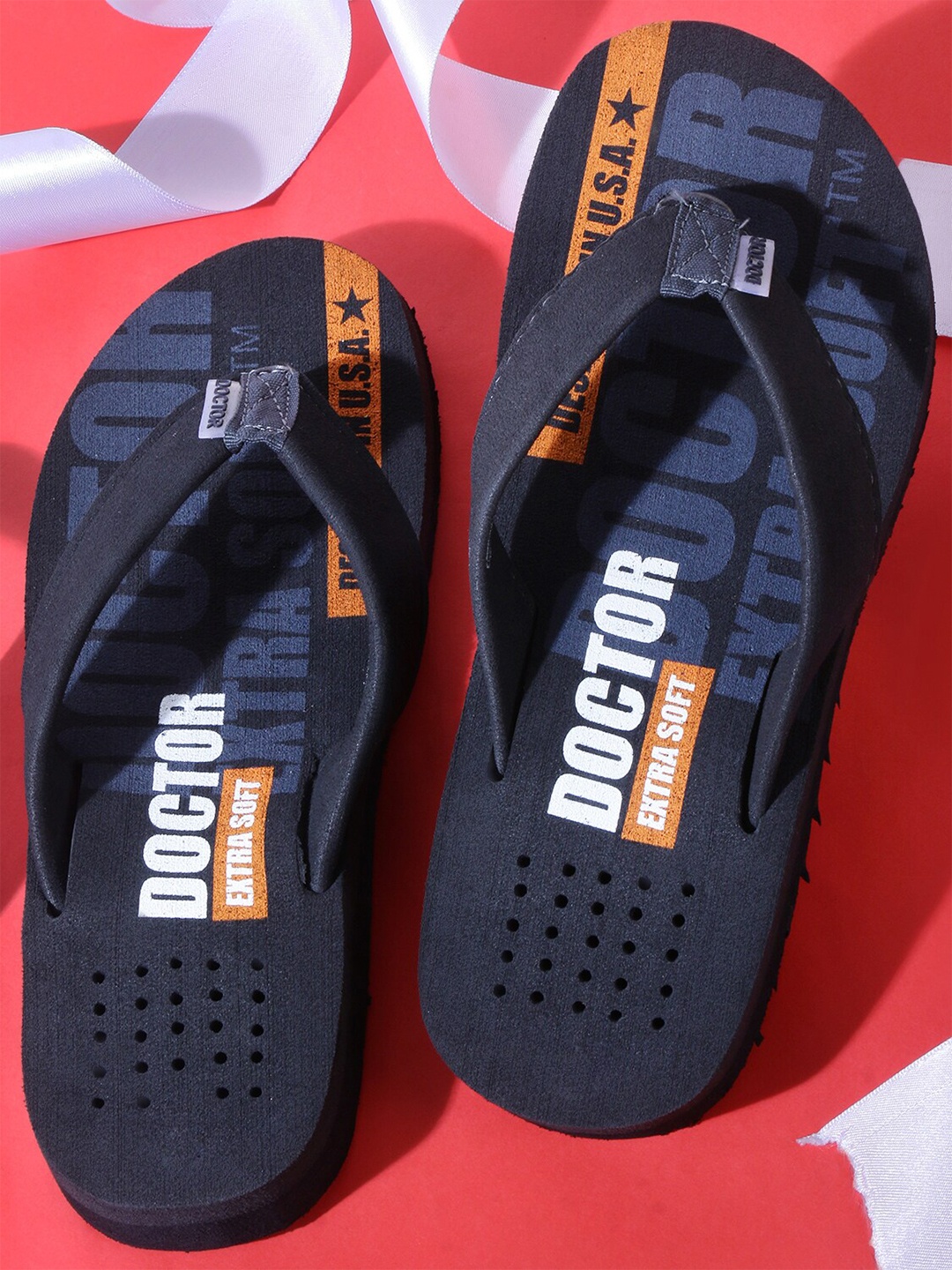 

DOCTOR EXTRA SOFT Men Printed Orthopedic Non-Slip Thong Flip-Flops, Grey