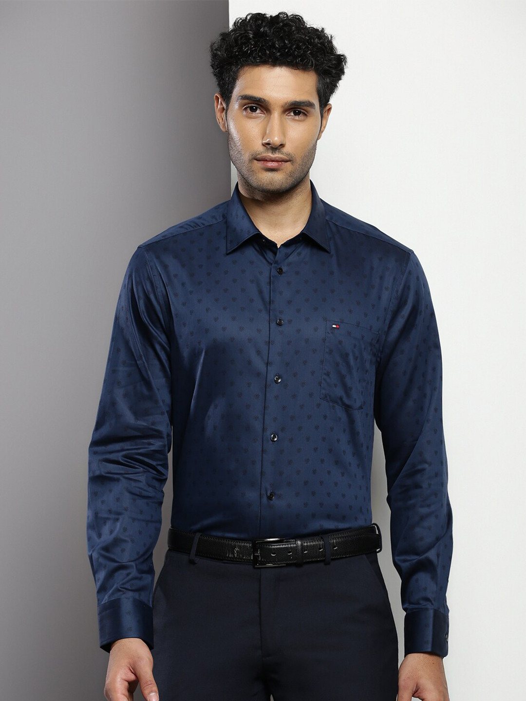 

Tommy Hilfiger Spread Collar Floral Printed Casual Cotton Shirt, Navy blue