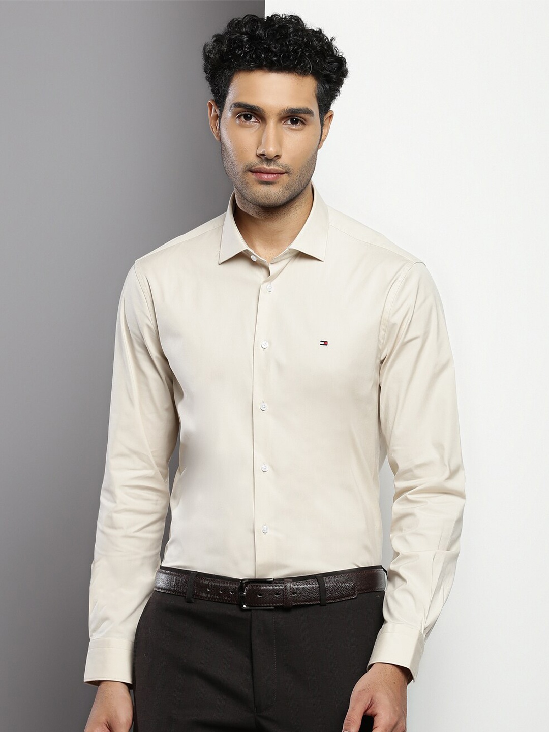 

Tommy Hilfiger Slim Fit Classic Formal Shirt, Beige