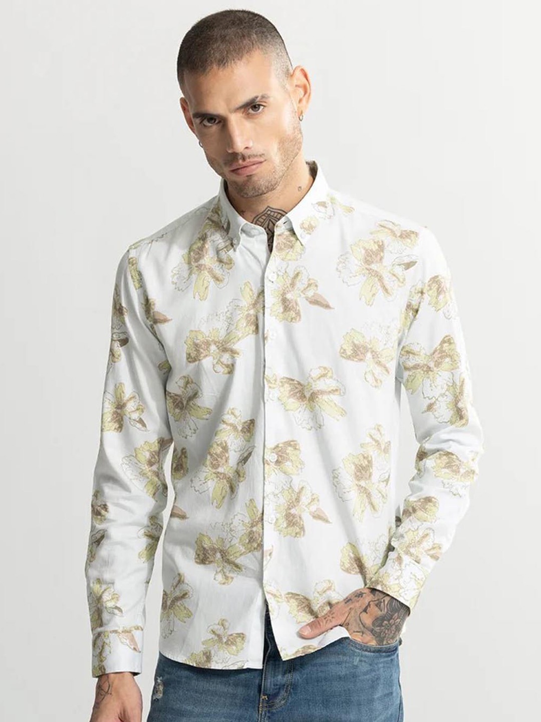 

Snitch Classic Slim Fit Floral Printed Pure Cotton Casual Shirt, White