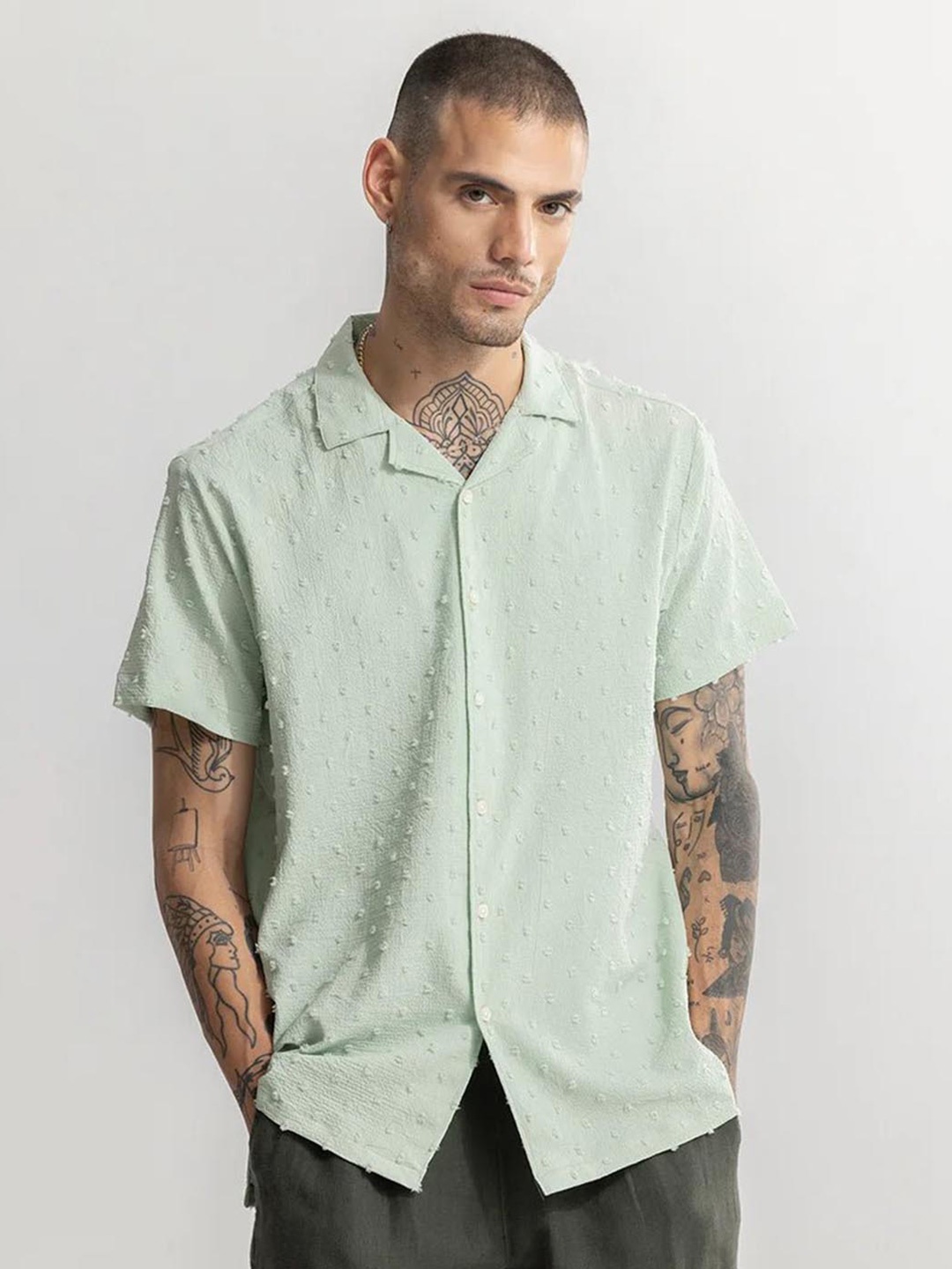 

Snitch Sea Green Classic Oversized Textured Self Design Cuban Collar Casual Shirt