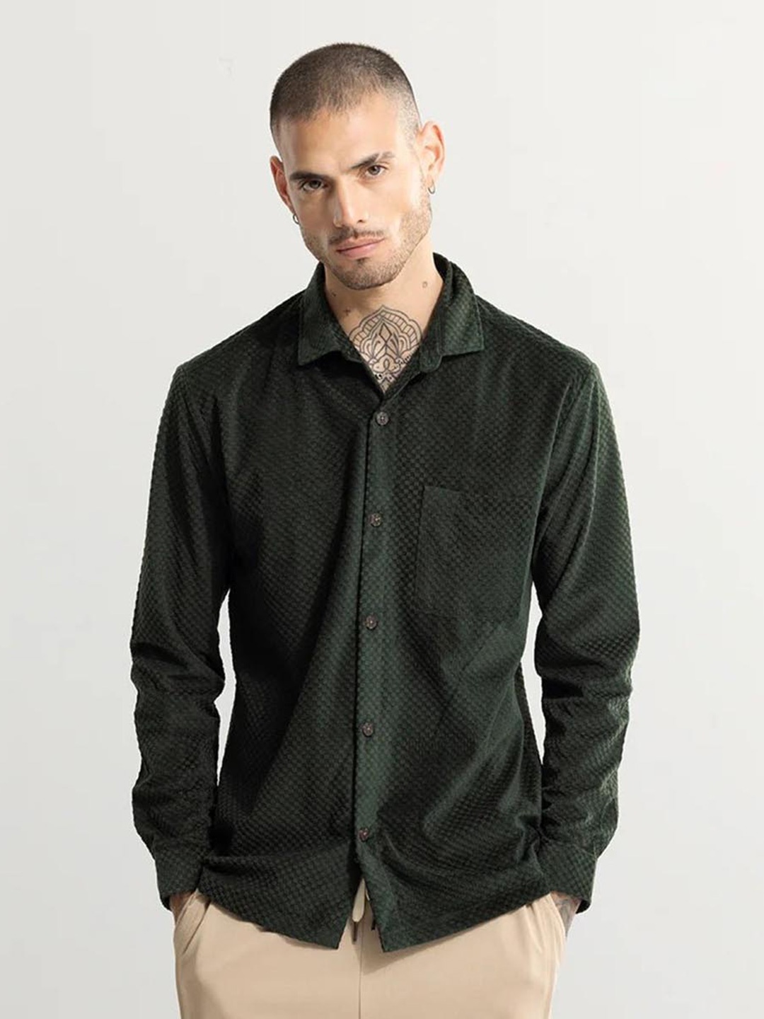 

Snitch Olive Green Classic Slim Fit Micro Ditsy Printed Casual Shirt