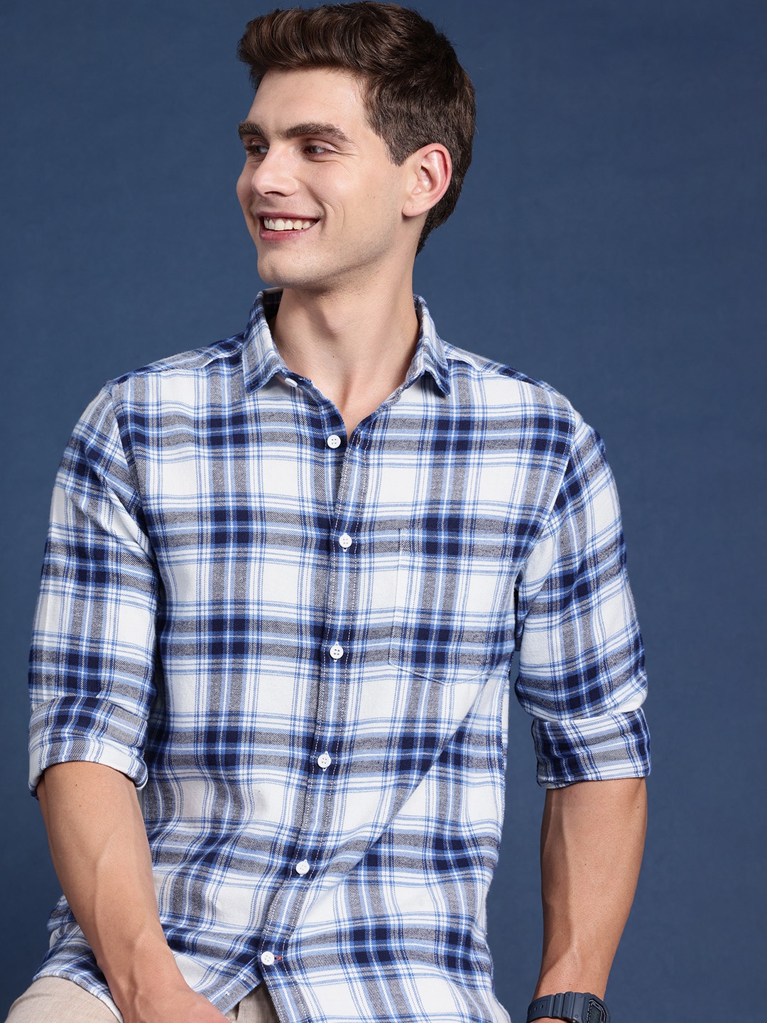 

Mast & Harbour Men Slim Fit Checked Casual Shirt, Blue