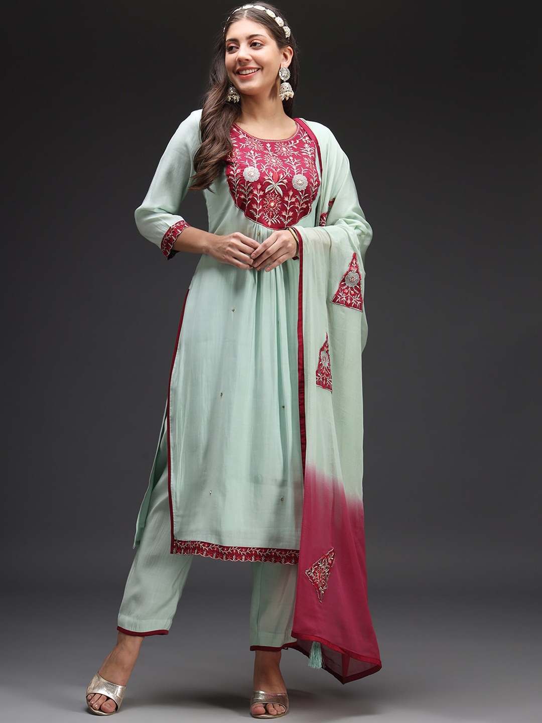 

HEEPOSH Floral Embroidered Regular Kurta with Trousers & With Dupatta, Sea green