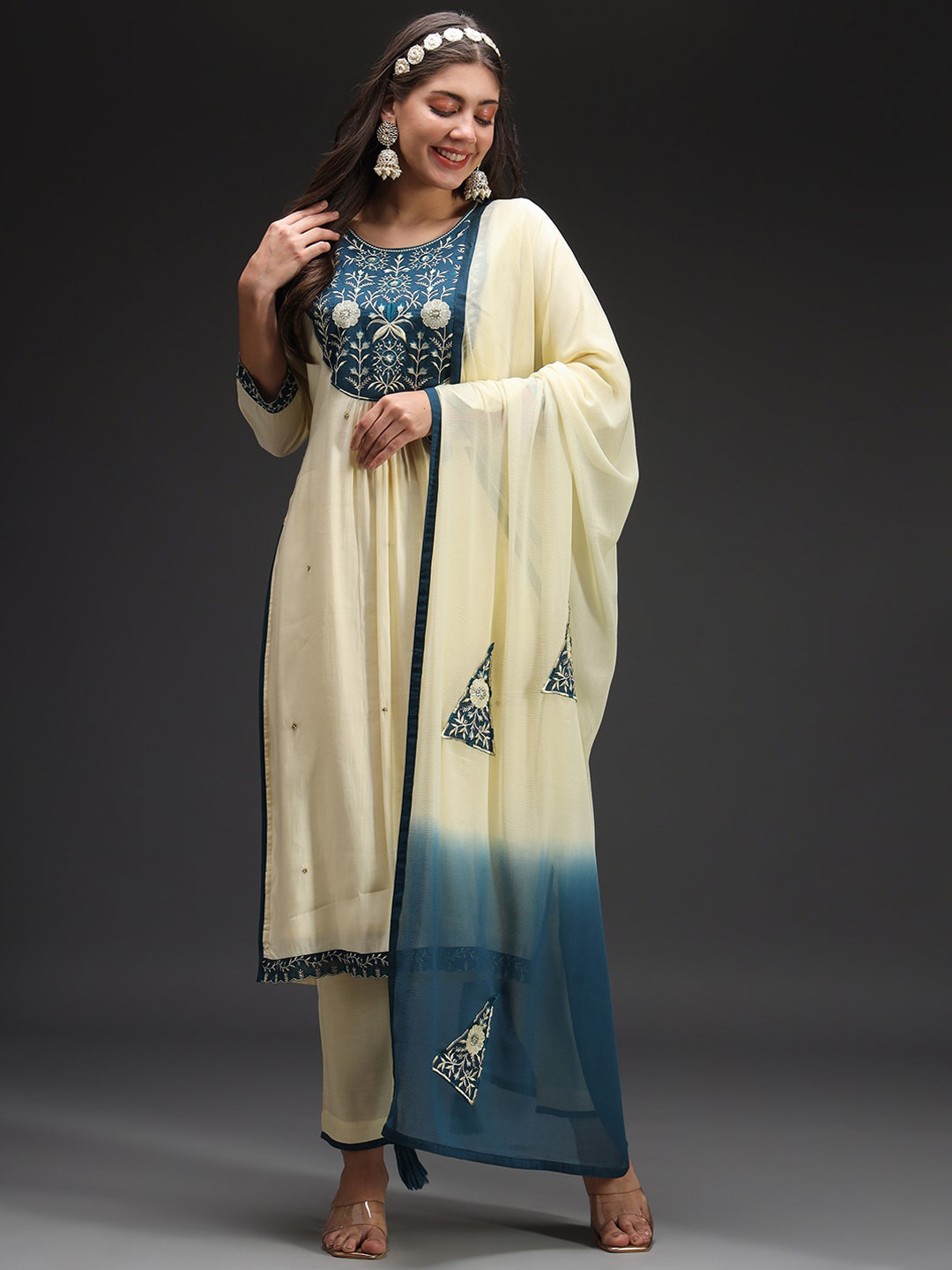 

HEEPOSH Floral Yoke Design Thread Work Kurta With Trousers & Dupatta, Yellow