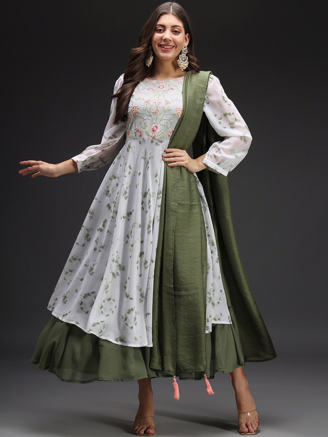 

HEEPOSH Abstract Printed Embroidered Ethnic Dress With Dupatta, Green