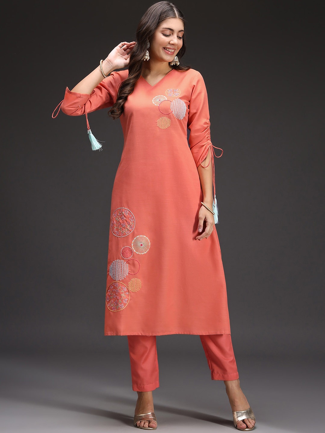 

HEEPOSH Embroidered Regular Thread Work Kurta With Trousers, Coral