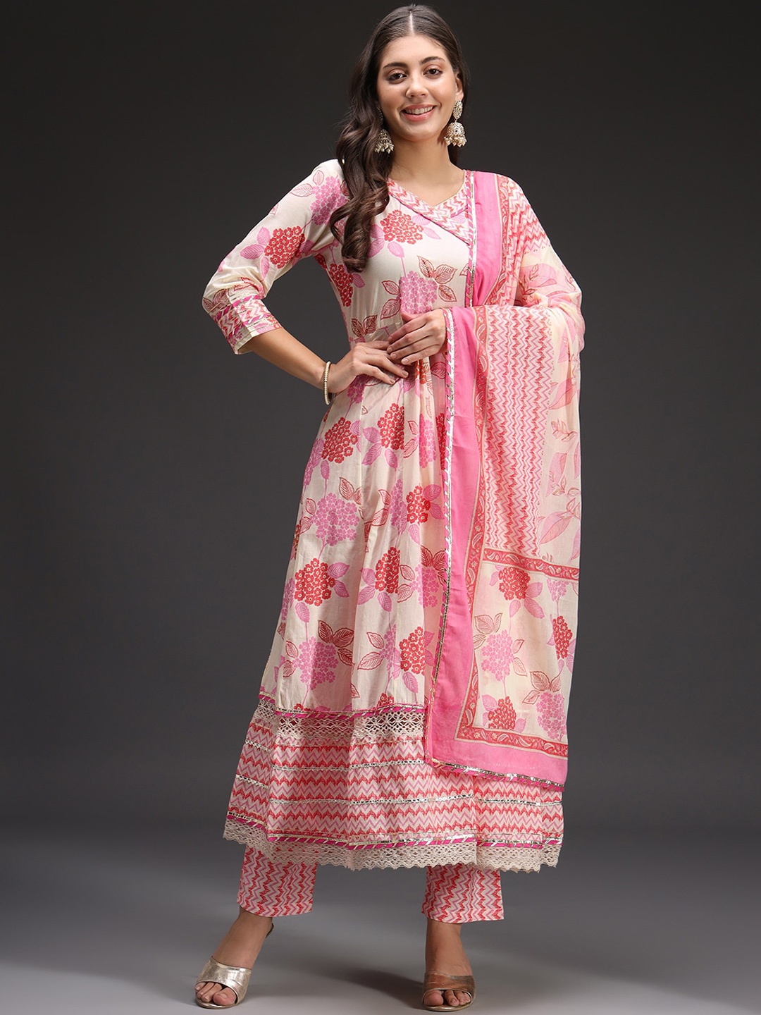 

HEEPOSH Floral Printed Angrakha Pure Cotton Kurta With Trousers & Dupatta, Beige