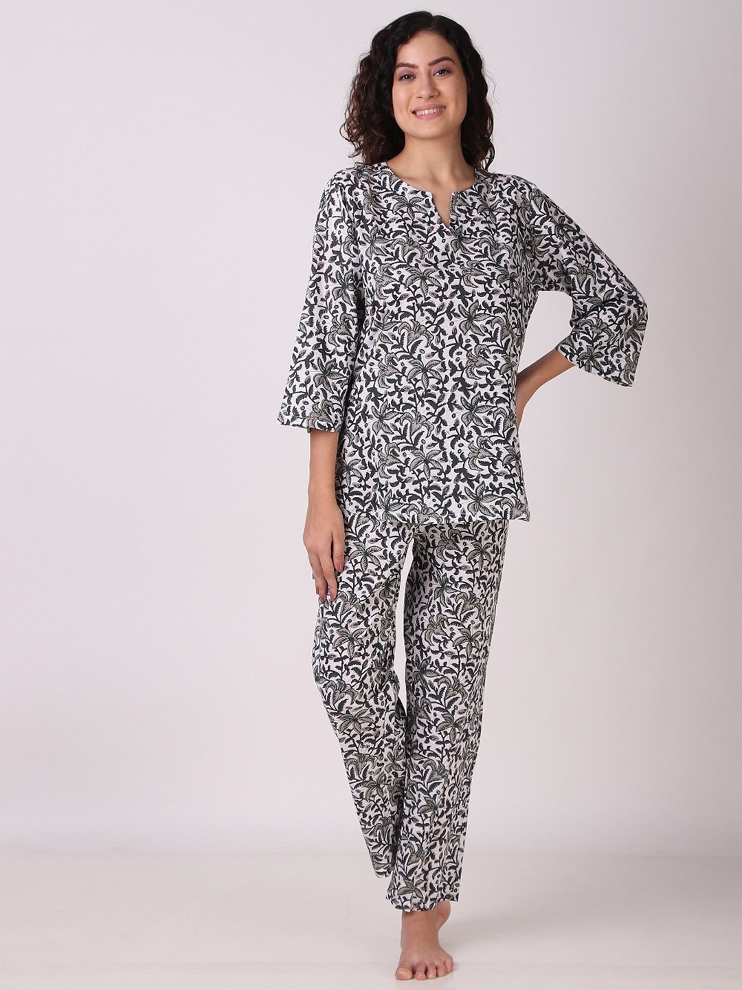 

Masha Floral Printed Pure Cotton Top With Pyjamas, Black