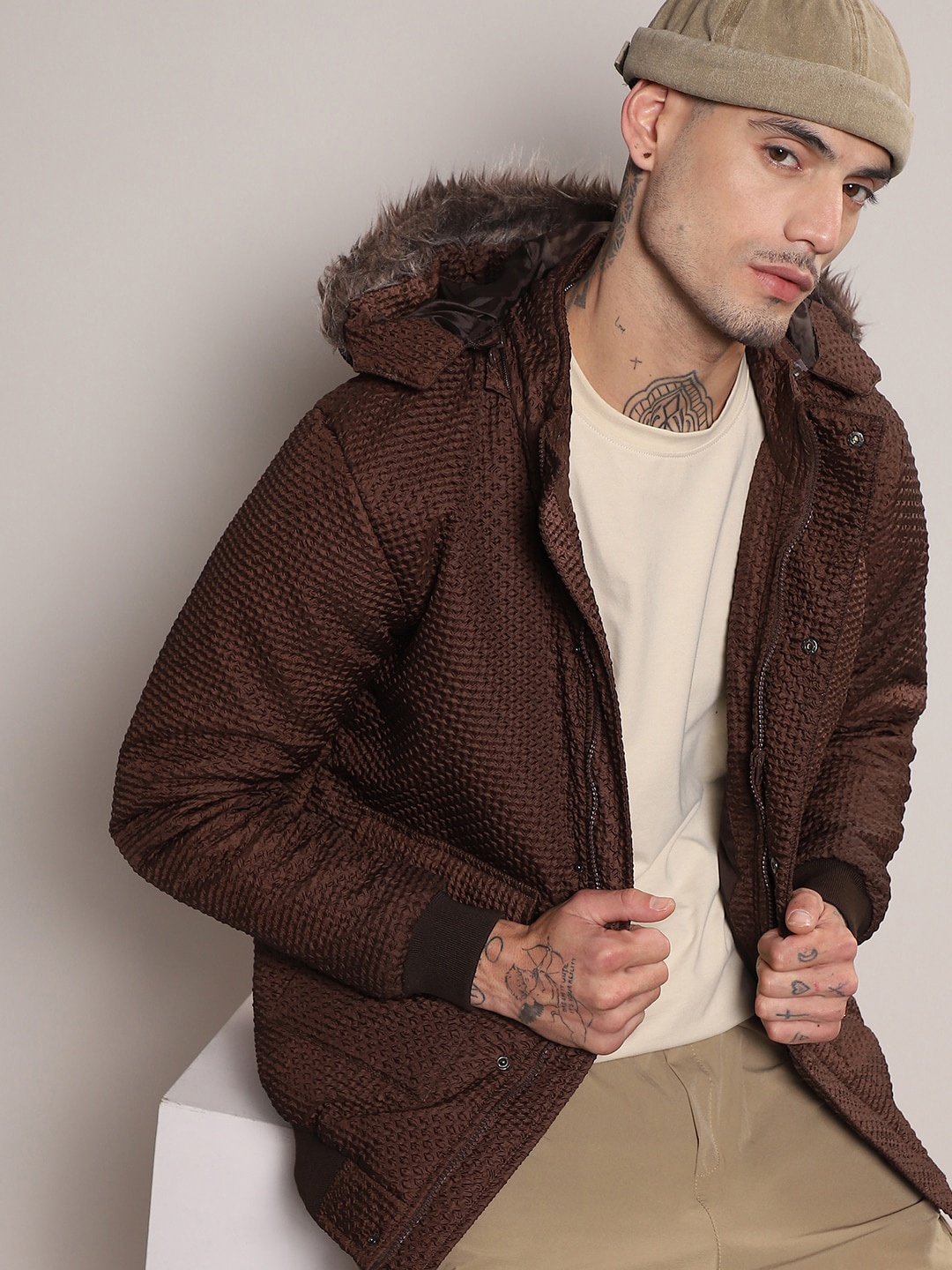 

Campus Sutra Self-Design Windcheater Hooded Puffer Jacket, Brown