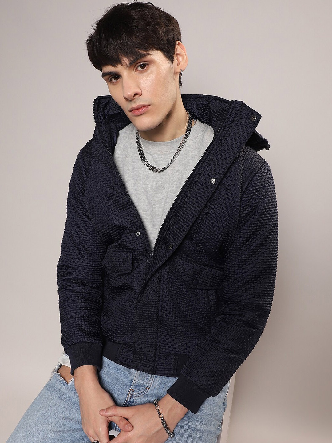 

Campus Sutra Checked Self Design Hooded Windcheater Puffer Jacket, Navy blue
