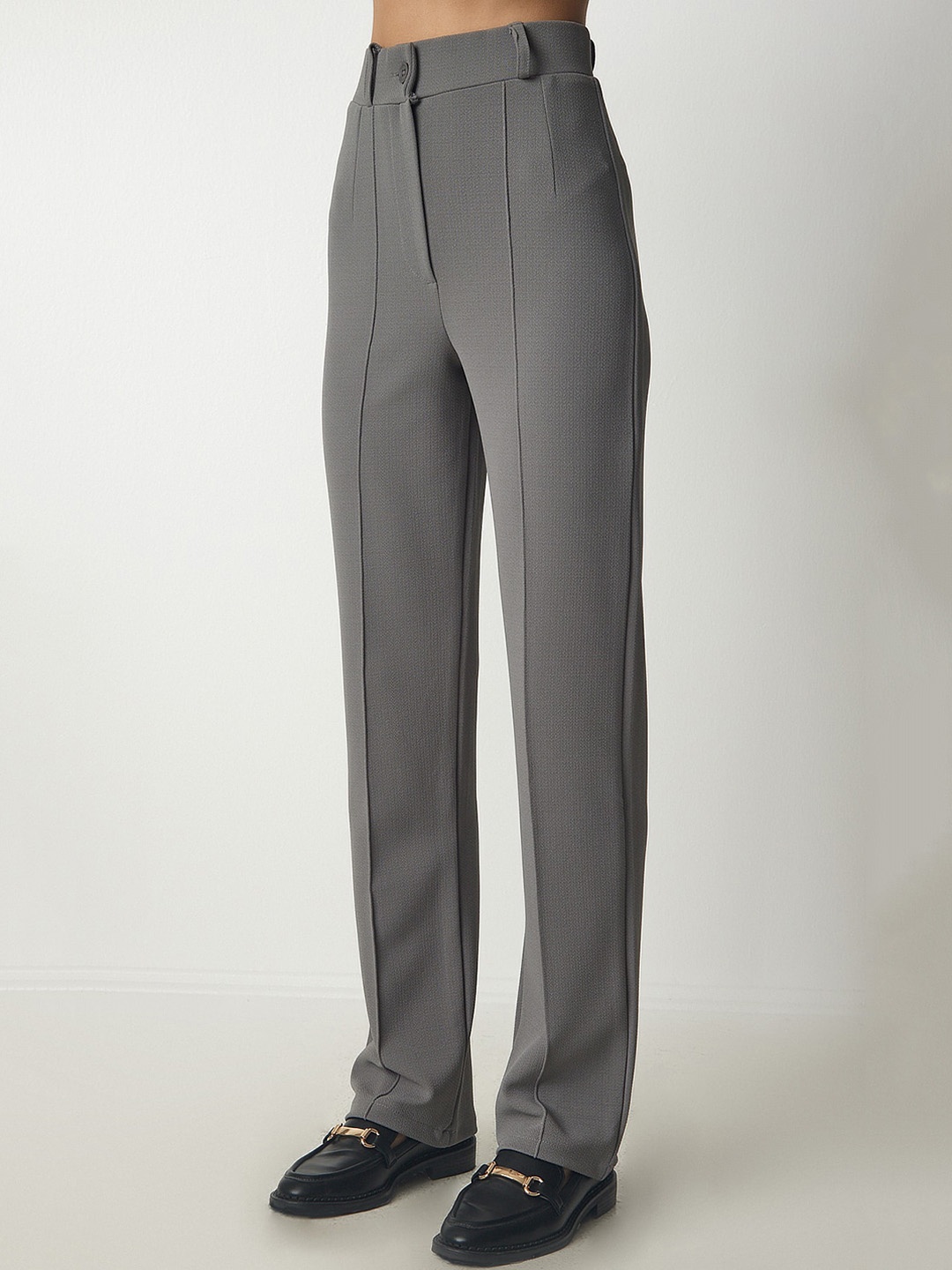 

Happiness istanbul Women High-Rise Regular Trousers, Grey