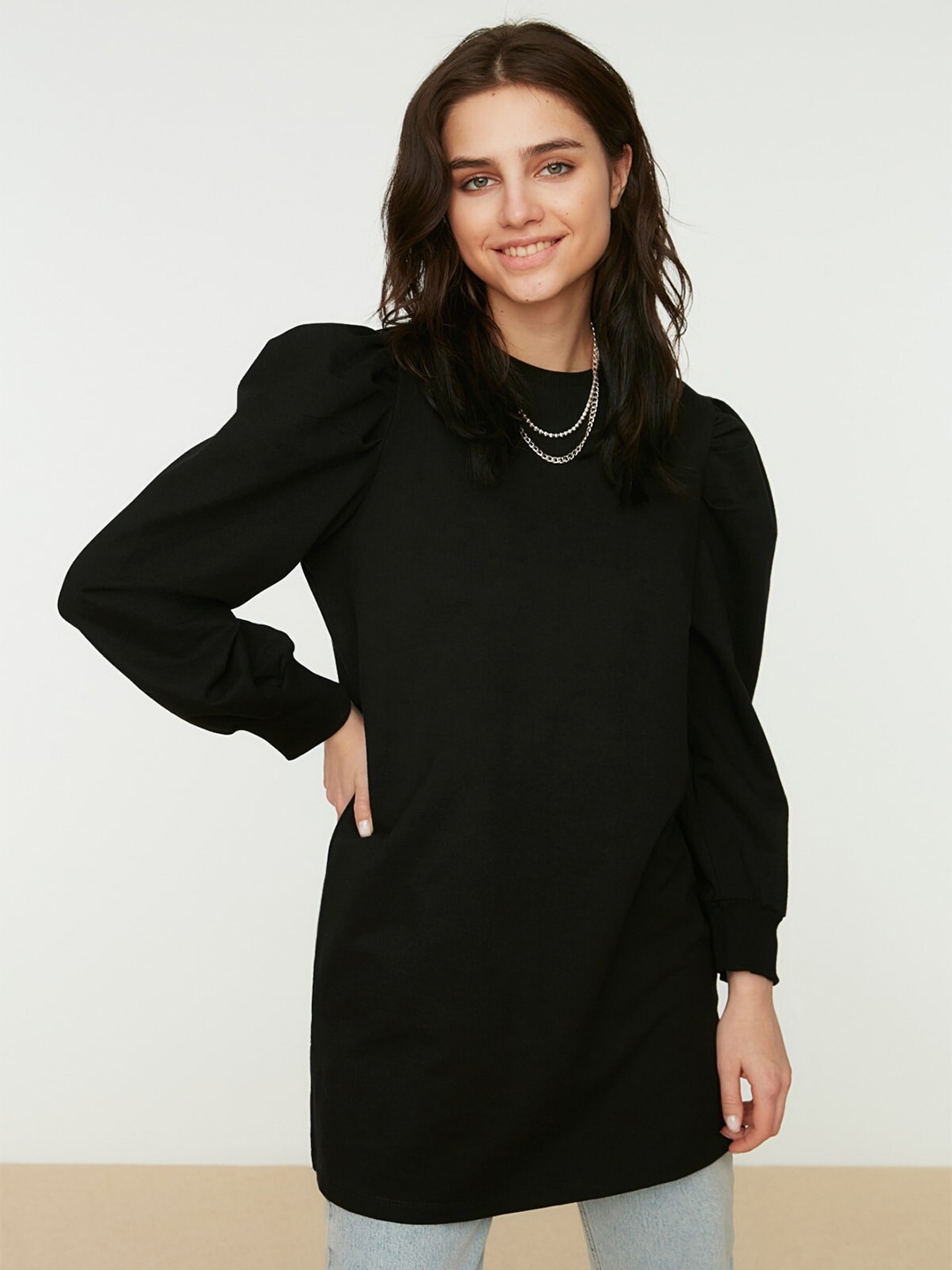 

Trendyol Puff Sleeves Round Neck Longline T-shirts, Black