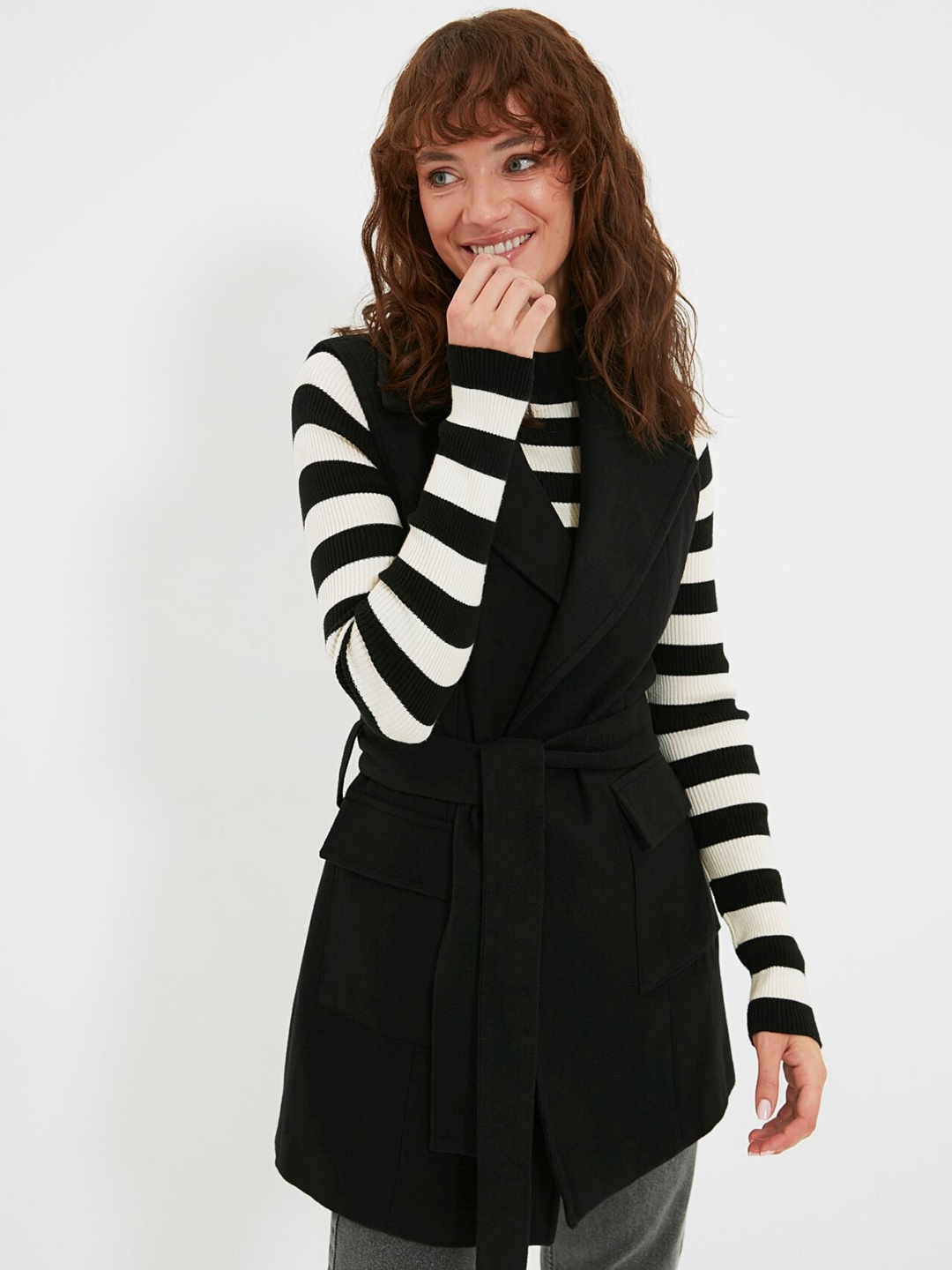 

Trendyol Single-Breasted Longline Tie-Ups Slim Fit Trench Coat, Black