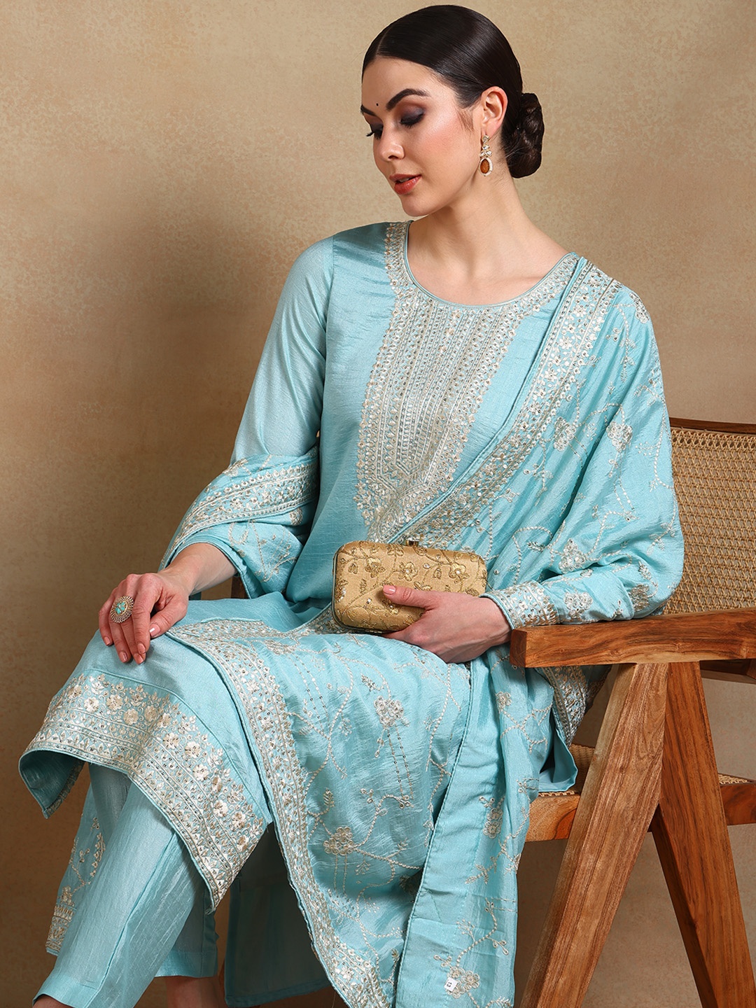 

AHIKA Blue Ethnic Motifs Yoke Design Sequinned Straight Kurta & Trouser With Dupatta