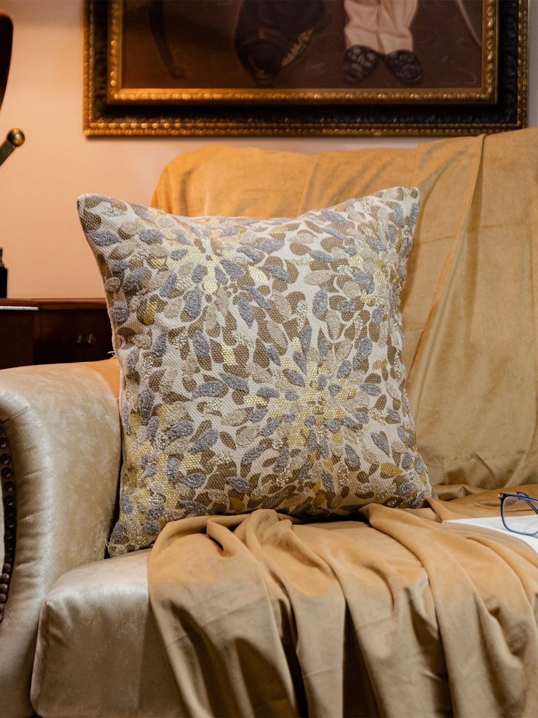 

LUSH & BEYOND Beige Floral Cotton Square Cushion Cover