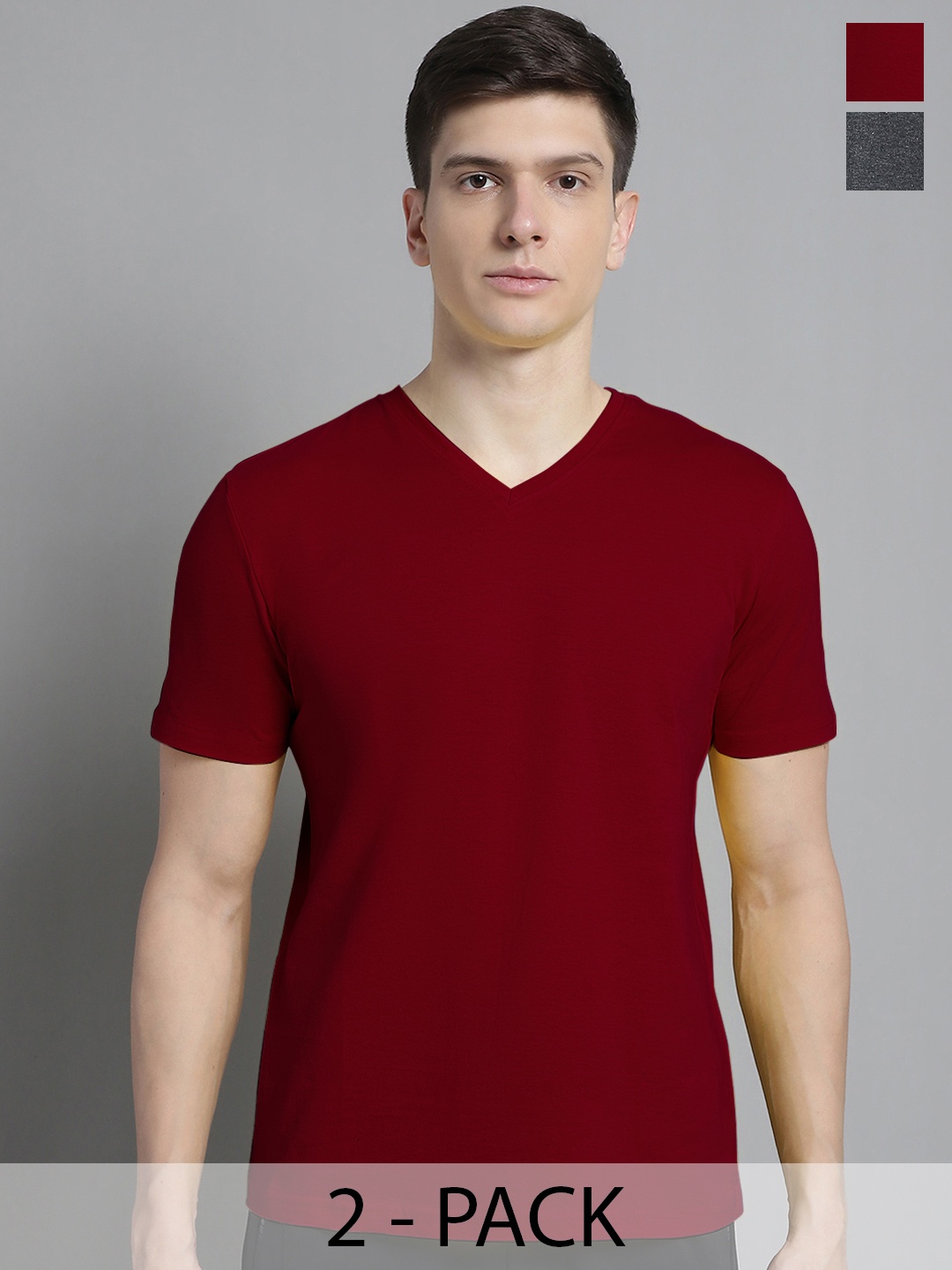 

FBAR Men Maroon V-Neck Pockets Slim Fit T-shirt