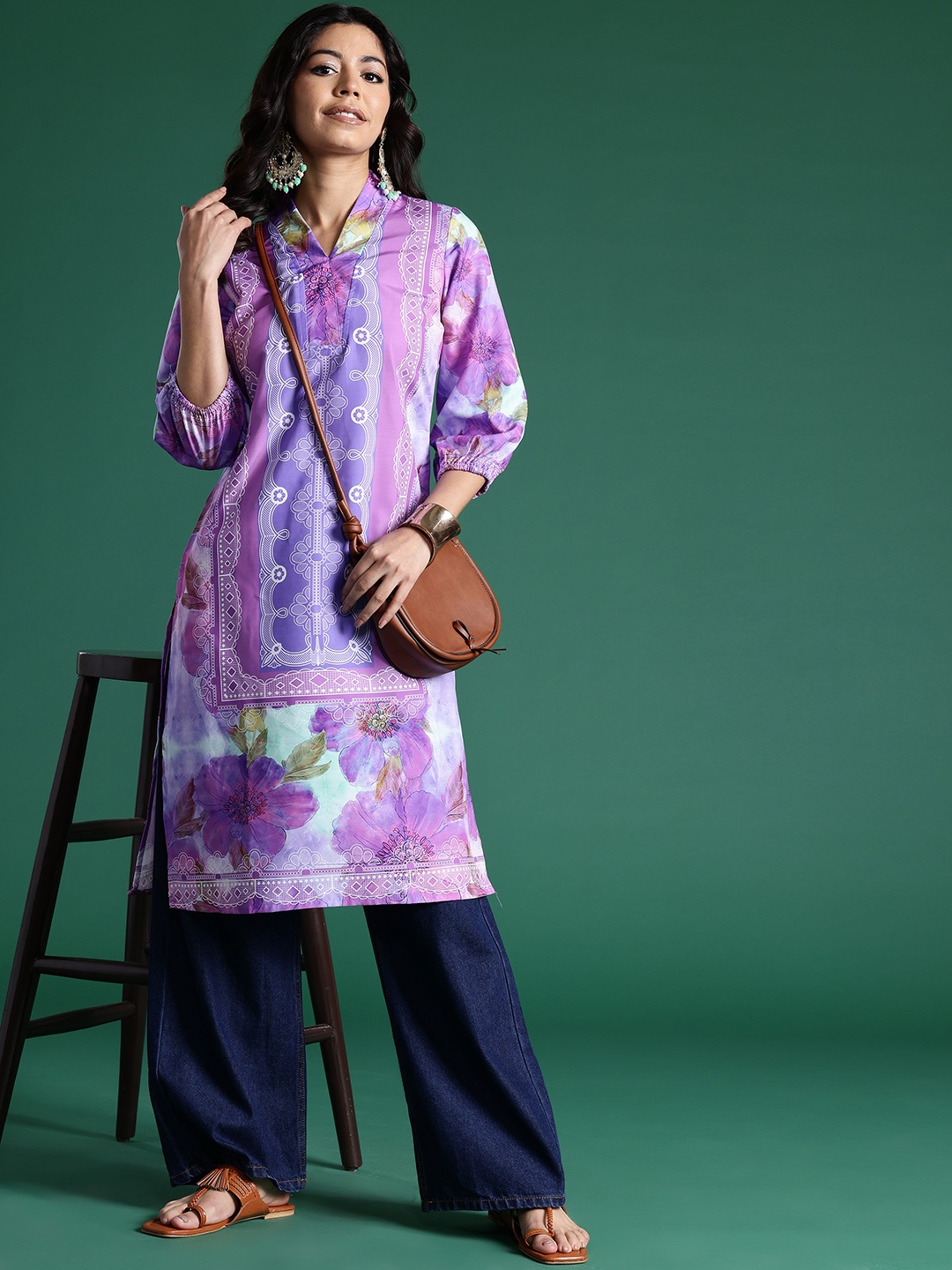 

Sangria Women Floral Printed Kurta, Purple