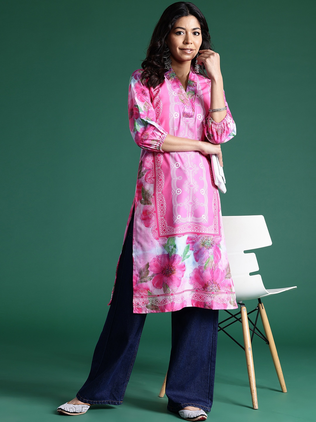 

Sangria Women Floral Printed Kurta, Pink