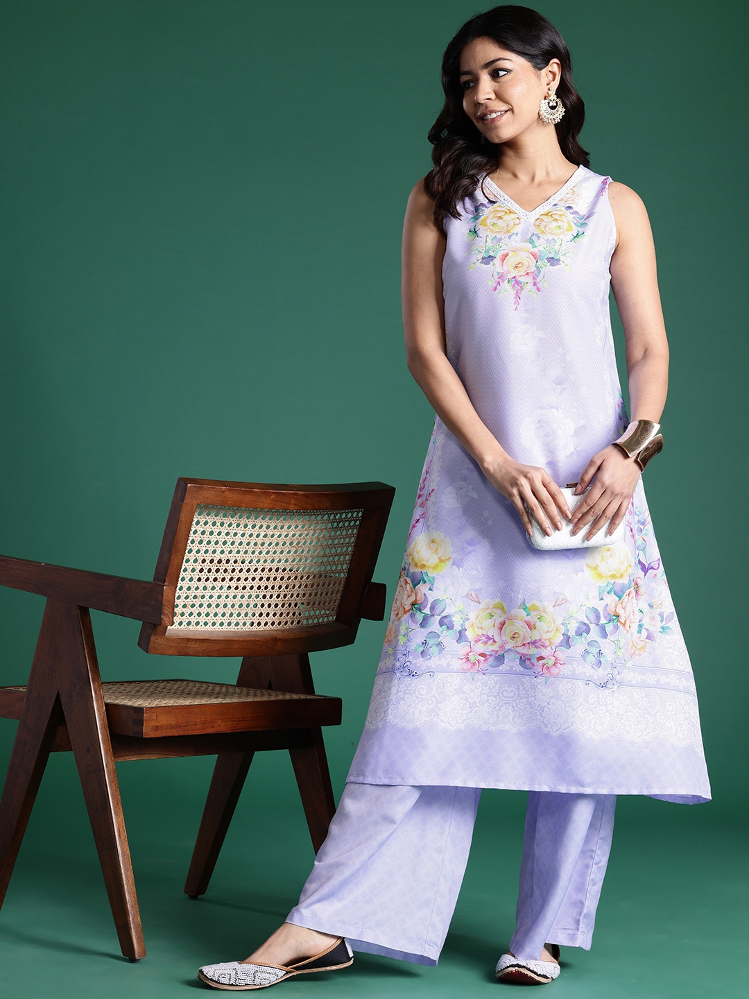 

Sangria Women Ethnic Motifs Printed Kurta with Palazzos, Lavender