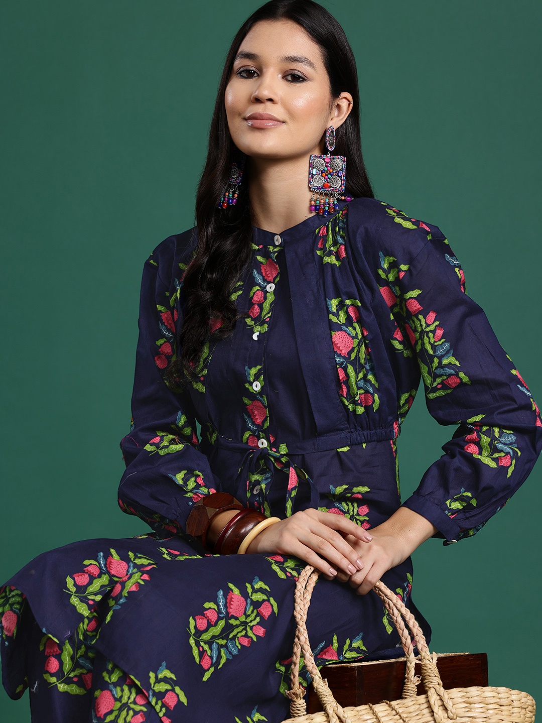 

Sangria Pure Cotton Floral Print Kurta with Attached Jacket & Trousers, Navy blue