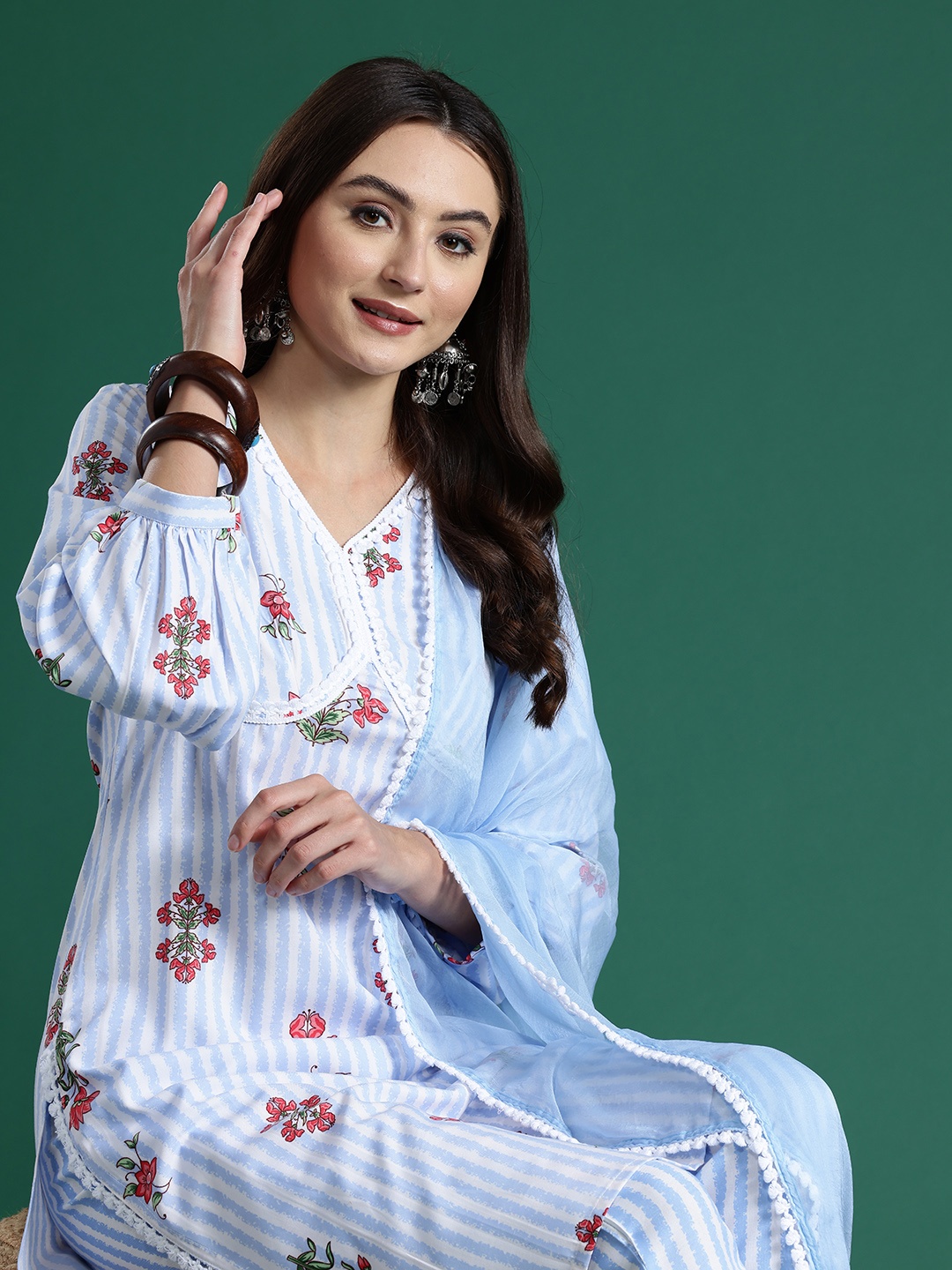 

Sangria Floral Print Kurta with Trousers & Dupatta, Blue