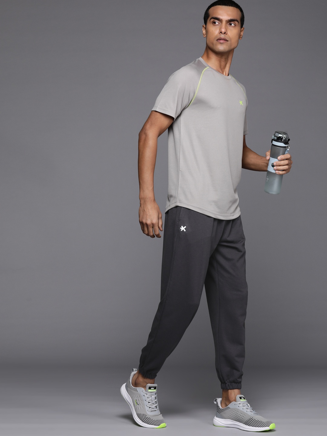 

HRX by Hrithik Roshan Men Relaxed Fit Training Joggers, Grey