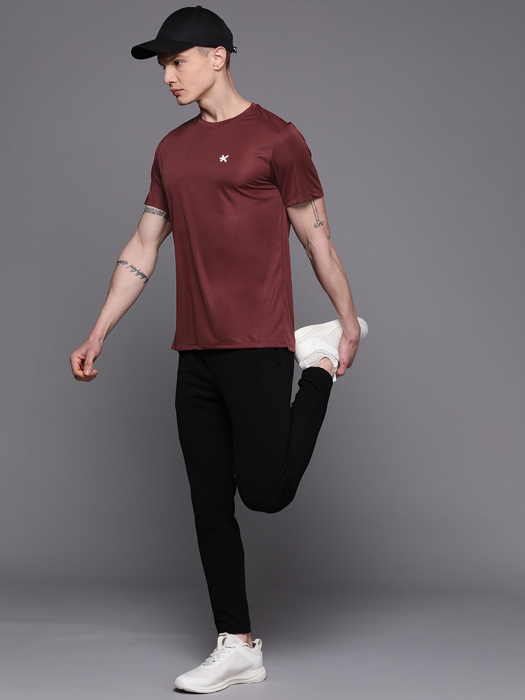 

HRX by Hrithik Roshan Rapid Dry Short Sleeves Training T-shirt, Brown